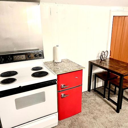 Two Bedroom Villa Studio With Fireplace & Living Room Detroit Bagian luar foto